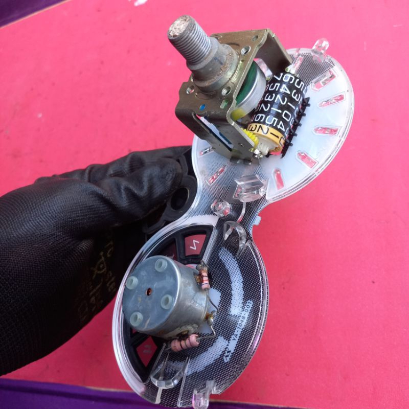 mesin + panel kilometer speedometer yamaha jupiter z robot. jupiter z 110 robot. original