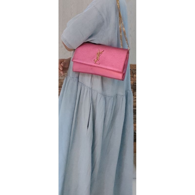 Preloved tas selempang wanita, bahan kulit, YeSLong WOC Metalic Fuschia