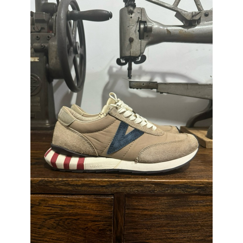 sepatu visvim attica trainer