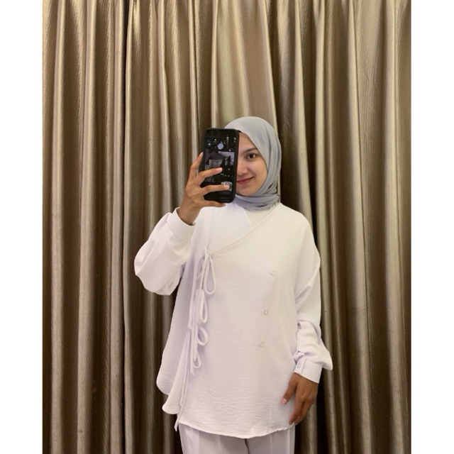 Blouse kemeja wanita oversize kekinian basic putih | blouse elegan simpel dan modis