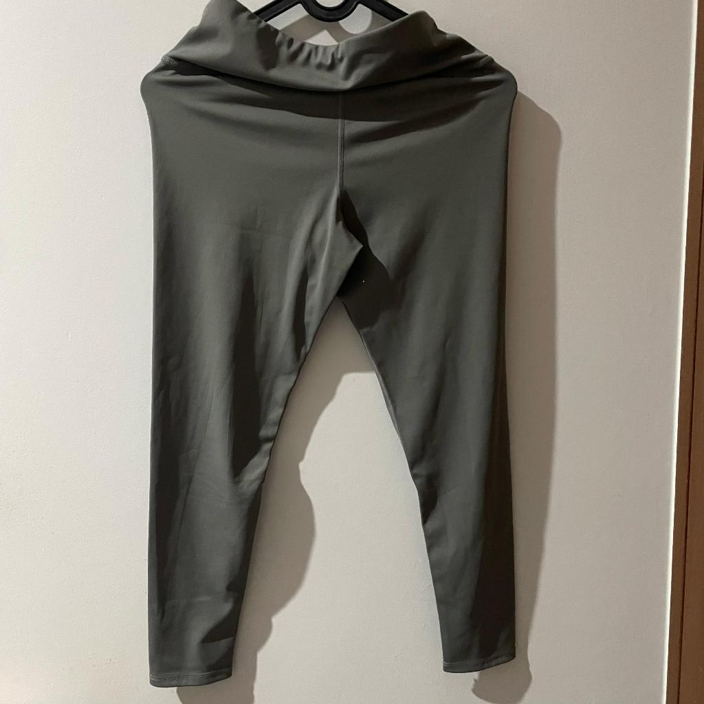 (preloved) Legging Wanita Abu Reytorm