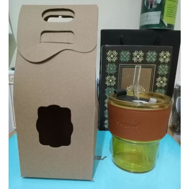 

BOX RUSTIK UNTUK BOX GELAS SEDOTAN POLOS ISI 50PCS