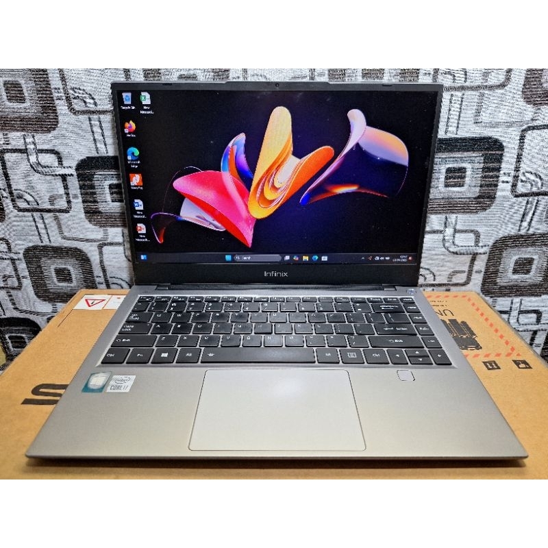 laptop infinix INBook X1 Pro Core i7 ram 16gb SSD 512gb elegant design keyboard nyala