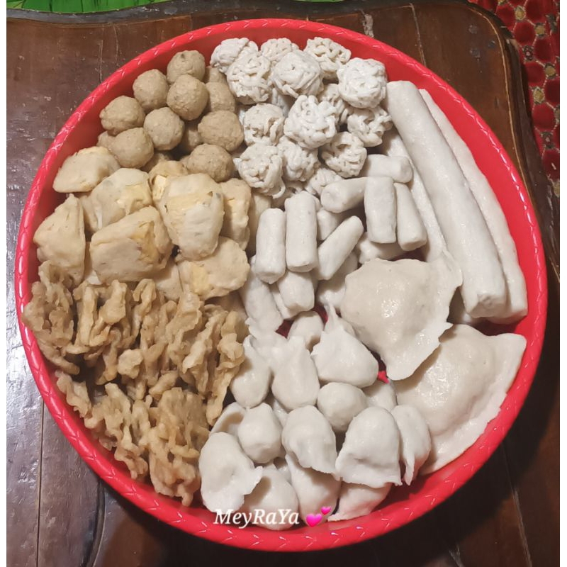 

pempek palembang / pempek meyraya