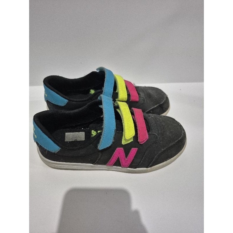 sepatu anak original bekas NB