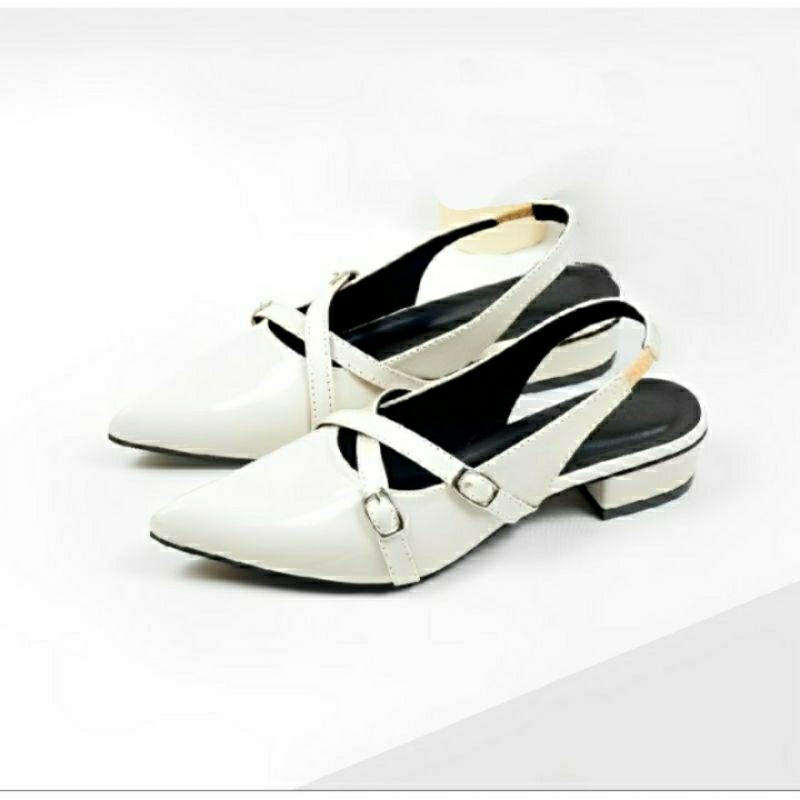 sepatu bapau 3 cm pereyasi karet dan gesper