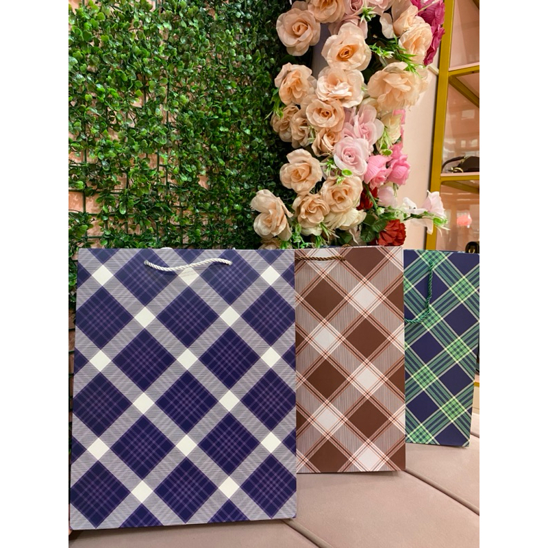 

PAPER BAG MOTIF UNTUK KADO (MOTIF RANDOM TIDAK BISA PILIH)