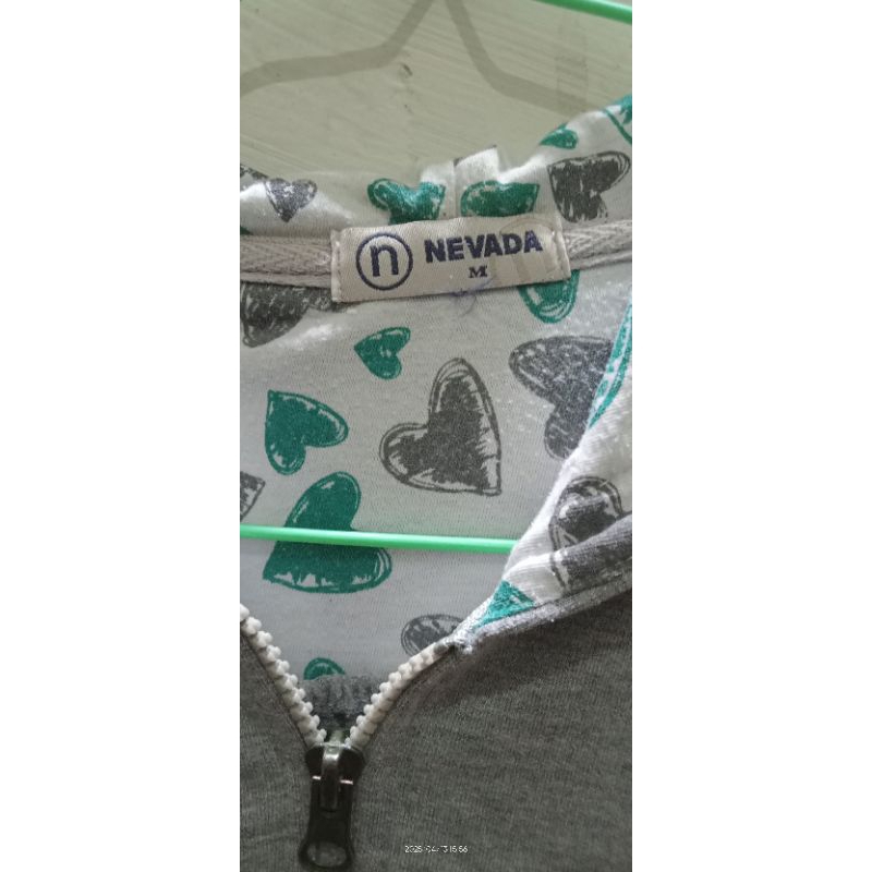 PRELOVED JAKET NEVADA ORIGINAL, PL JAKET NEVADA , JAKET REMAJA, HUDIE REMAJA, JAKET NEVADA UKURAN M,