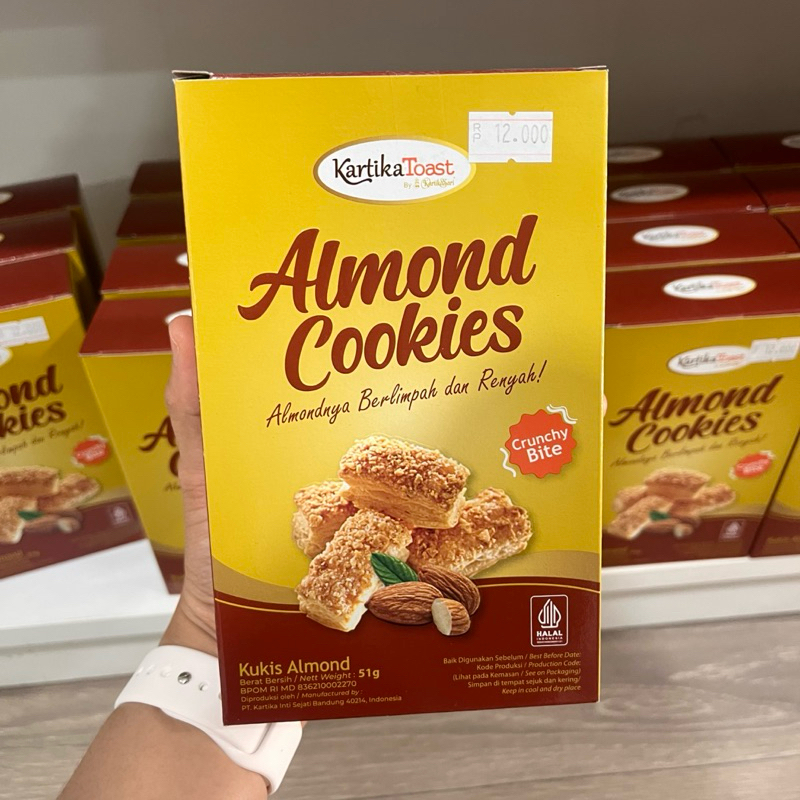

Kartika Toast Almond Cookies 51 gr Kue Biskuit Cemilan