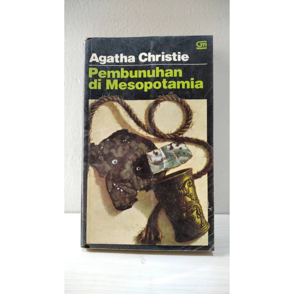 Novel Agatha Christie Pembunuhan di Mesopotamia bekas