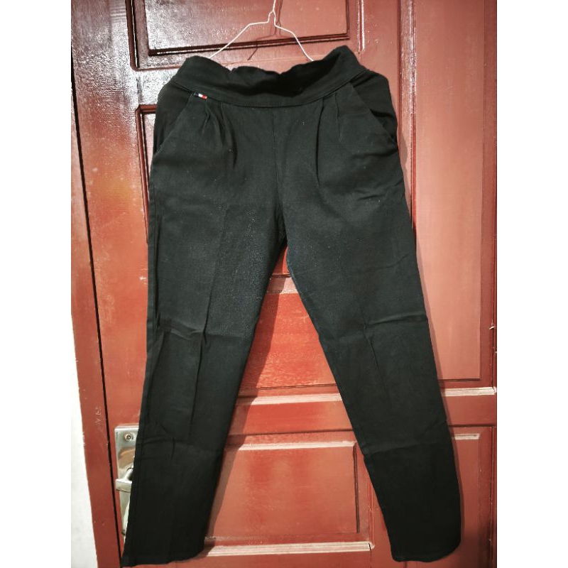 celana panjang hitam jeging