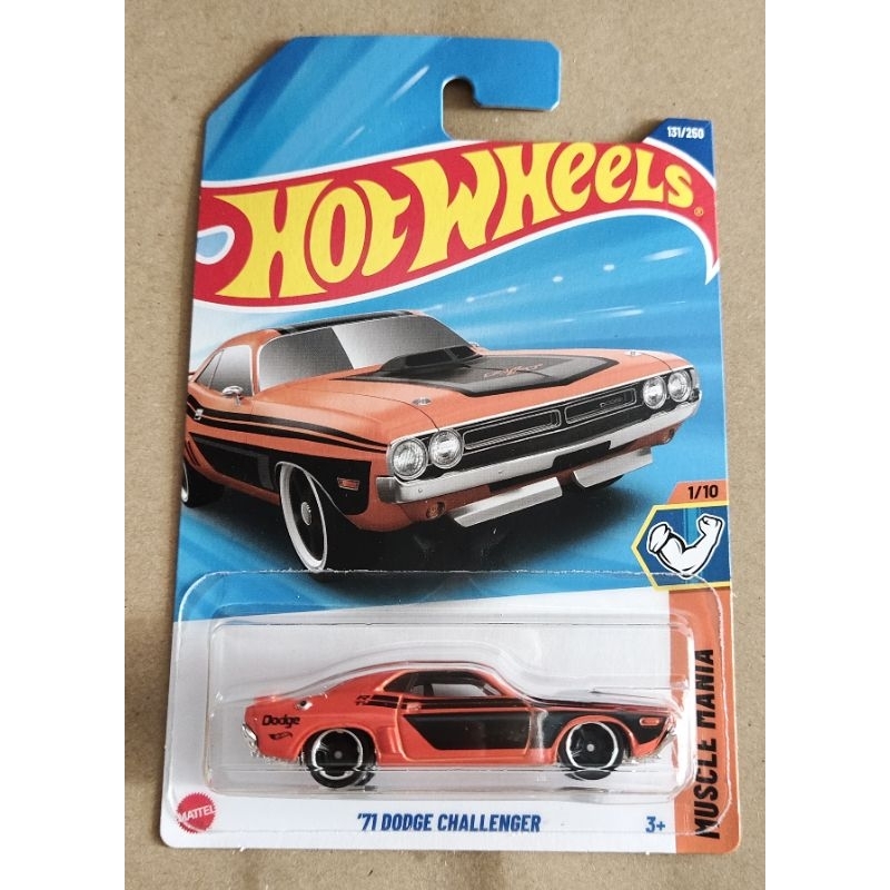 Hot Wheels '71 Dodge Challenger Muscle Mania