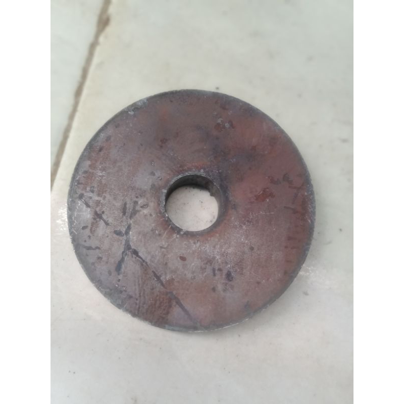 plat bulat diameter 121mm lubang tengah 30mm tebal 16mm