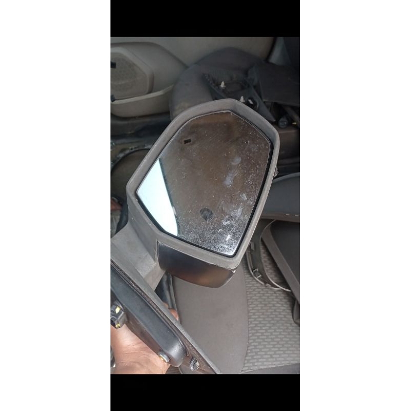 spion Chevrolet spin kiri