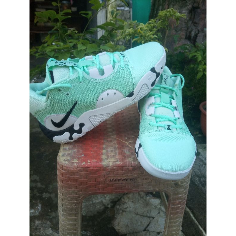 sepatu Nike PG6 sepatu basket Nike second, sepatu volly, sepatu badminton second sepatu basket terba