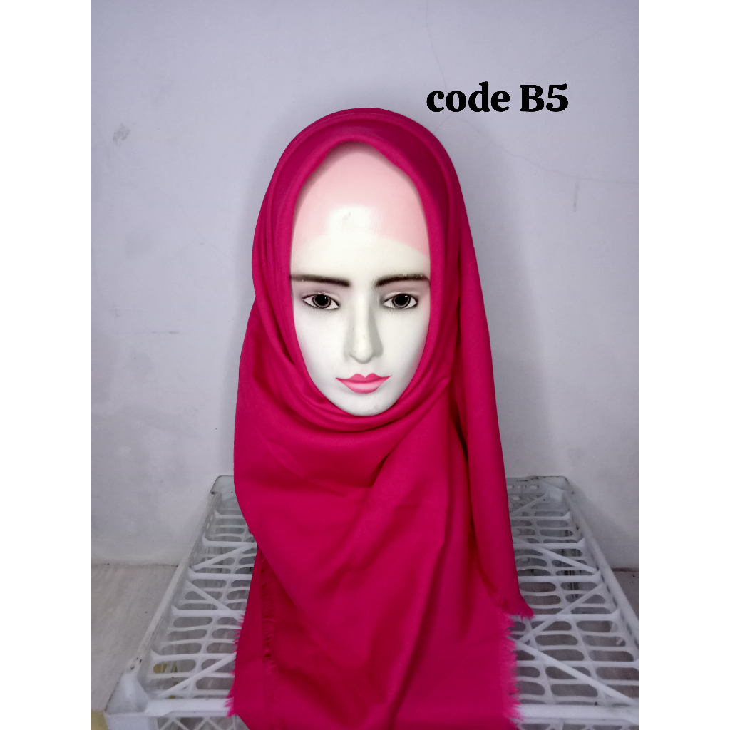 Hijab Rawis warna Magenta Preloved