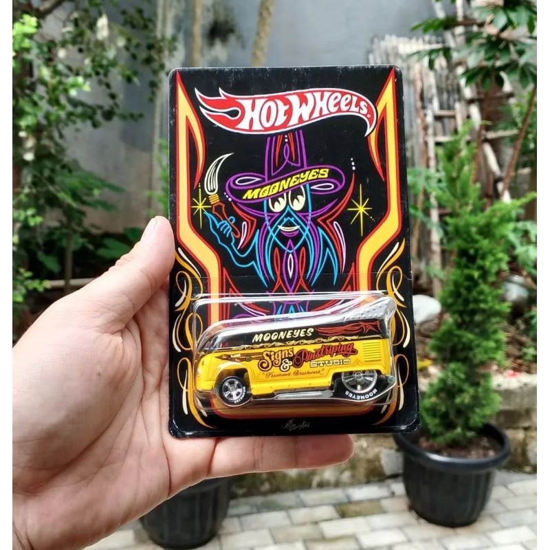 Hotwheels VW Drag Bus