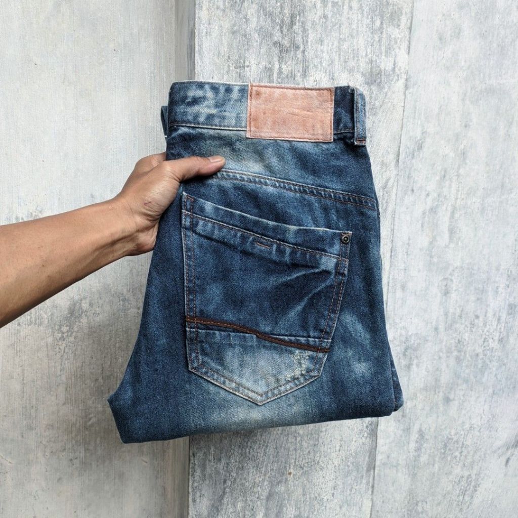Celana Jeans ACID LITMUS Straight - Bahan tebal ( 31 ) Mulus