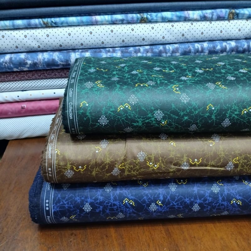 Kain katun Italy motif/ Kain katun kemeja gamis per 25 cm