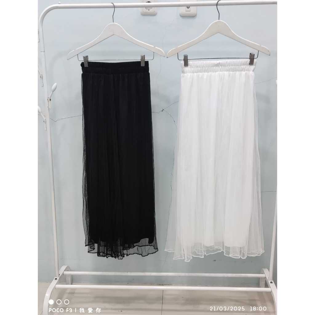 ROK PLISKET TUTU TILE