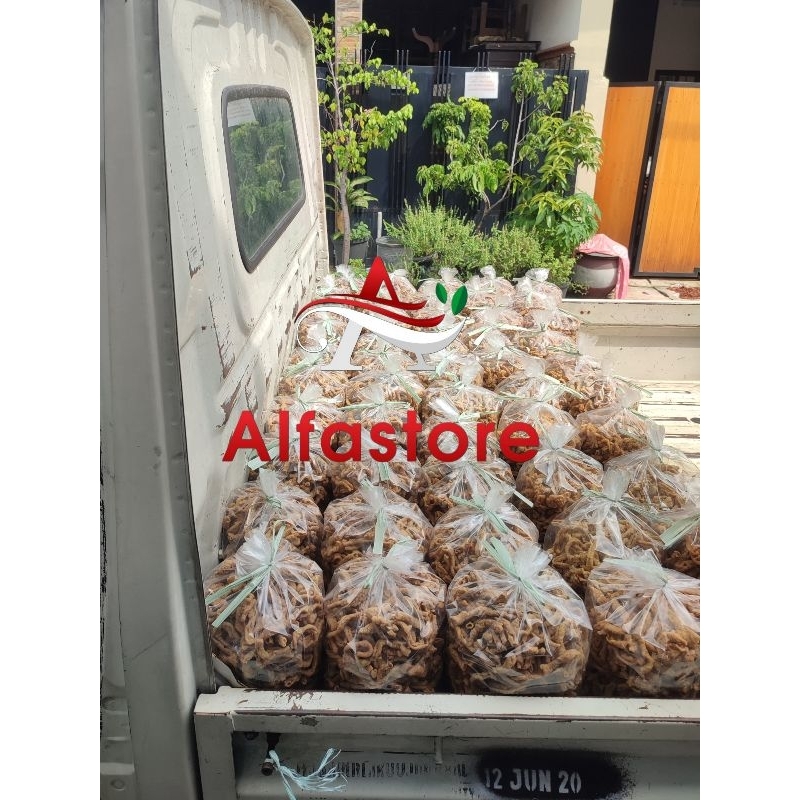 

KRIPIK USUS CRISPY GURIH ENAK 1KG