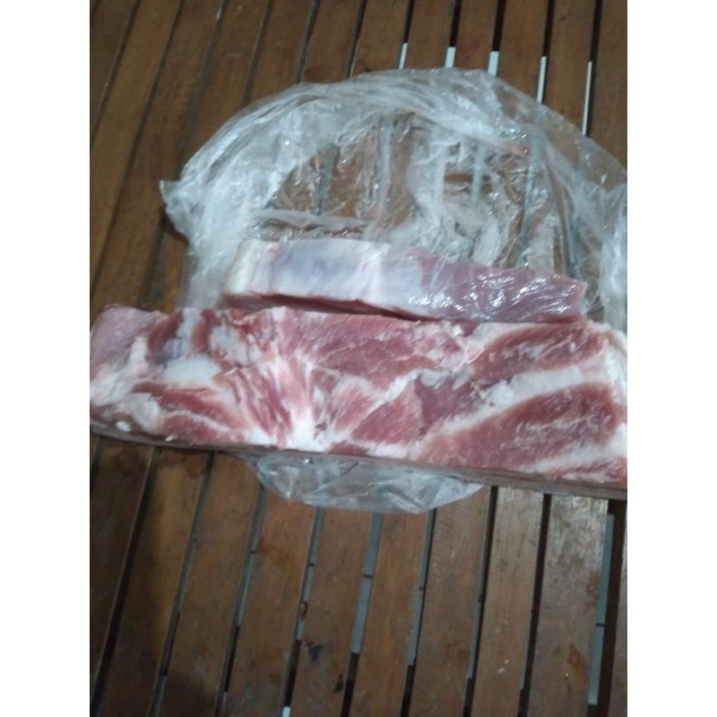 daging babi 1 kg