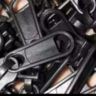 Kepala seleting plastik coil no 3,kepala resleting plastik koil no 3 dipakai dengan daun resleting k