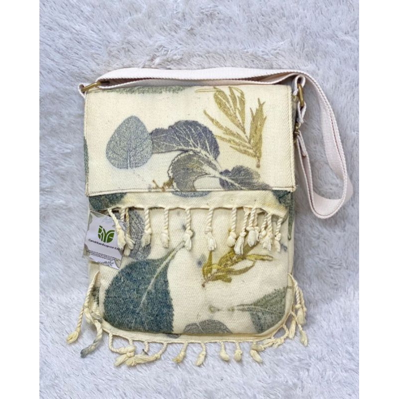 tas selempang tenun ecoprint