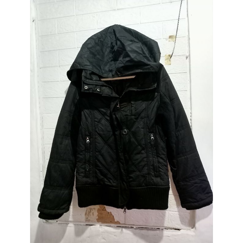 JAKET TEBAL WARNA HITAM PL