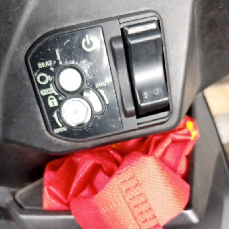 Kunci kontak honda beat street ori