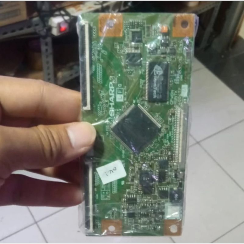 tcon tv toshiba 32AV550E t-con t con tikon ticon mesin