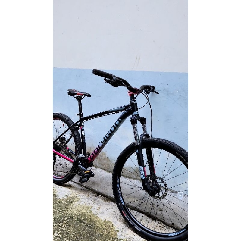 Sepeda gunung / MTB Polygon premier 5 tahun 2021 size M
