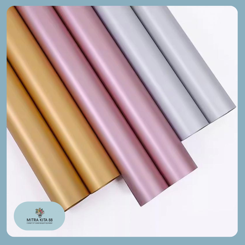 

Isi 20 LEMBAR Kertas Buket Bunga Bunga Warna Metalik Metal Flower Wrapping Paper Metal Colored Film KB081