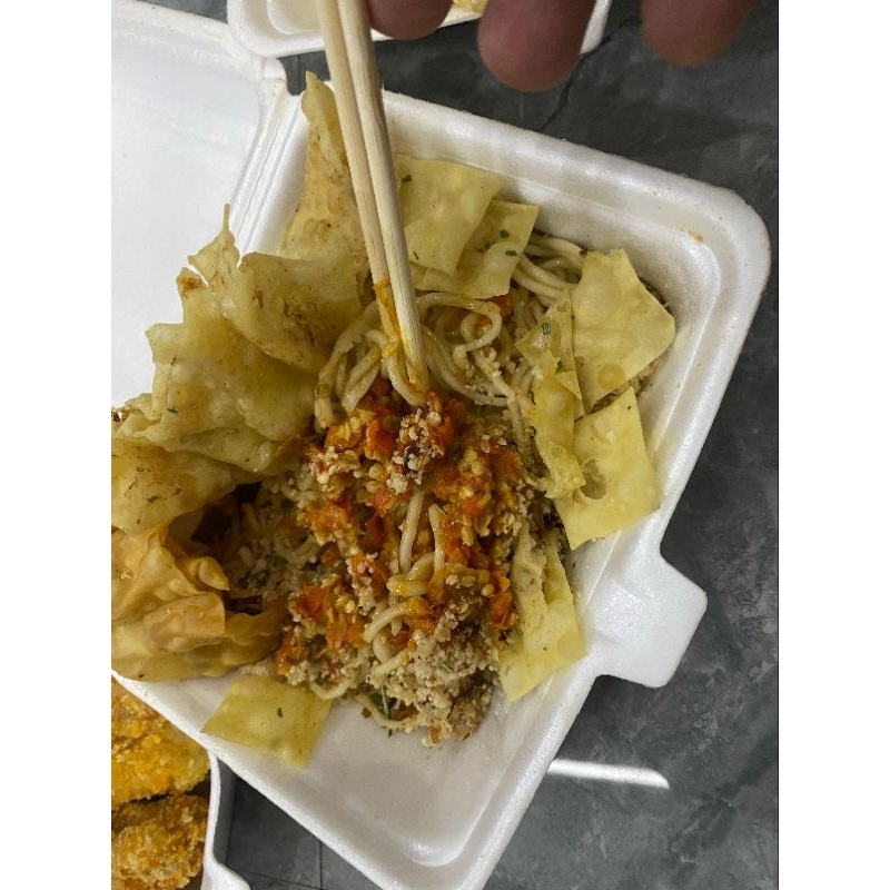 

100 porsi mie mentah dan bumbu ala gacoan wizzmie
