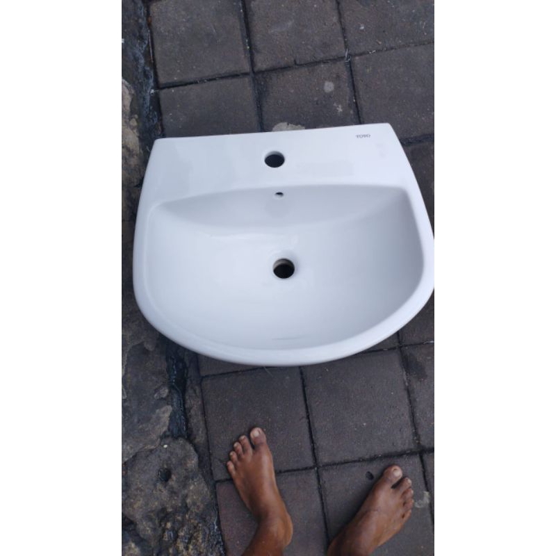 wastafel toto murah komplit