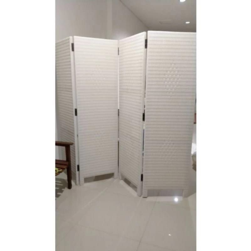 sketsel, pembatas ruangan