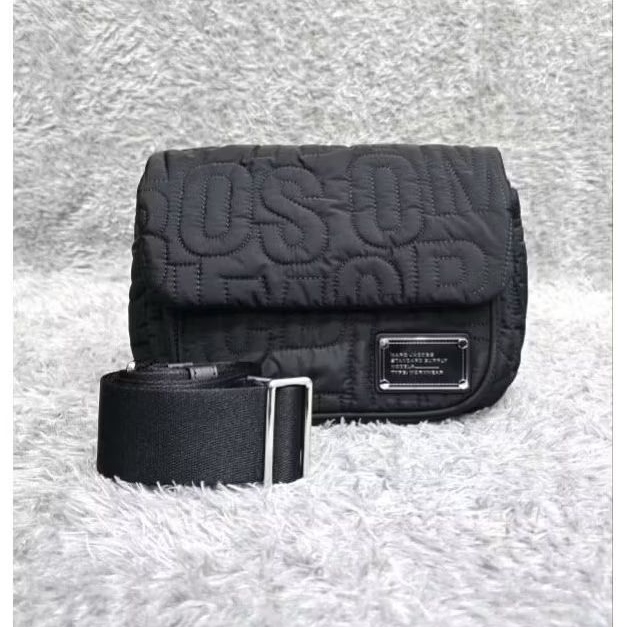 (100% ORI) MJ NYLON JUMBLED LOGO MESSENGER
