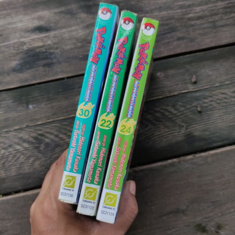 Komik Pokemon Adventures Import