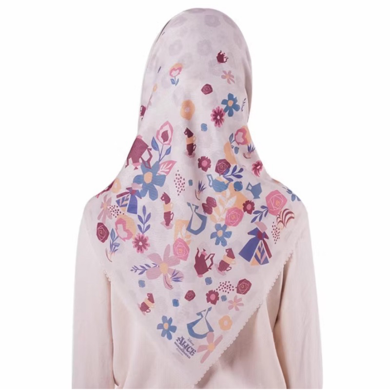 Ori ALEZA Alice in Wonderland Winterly Scarf