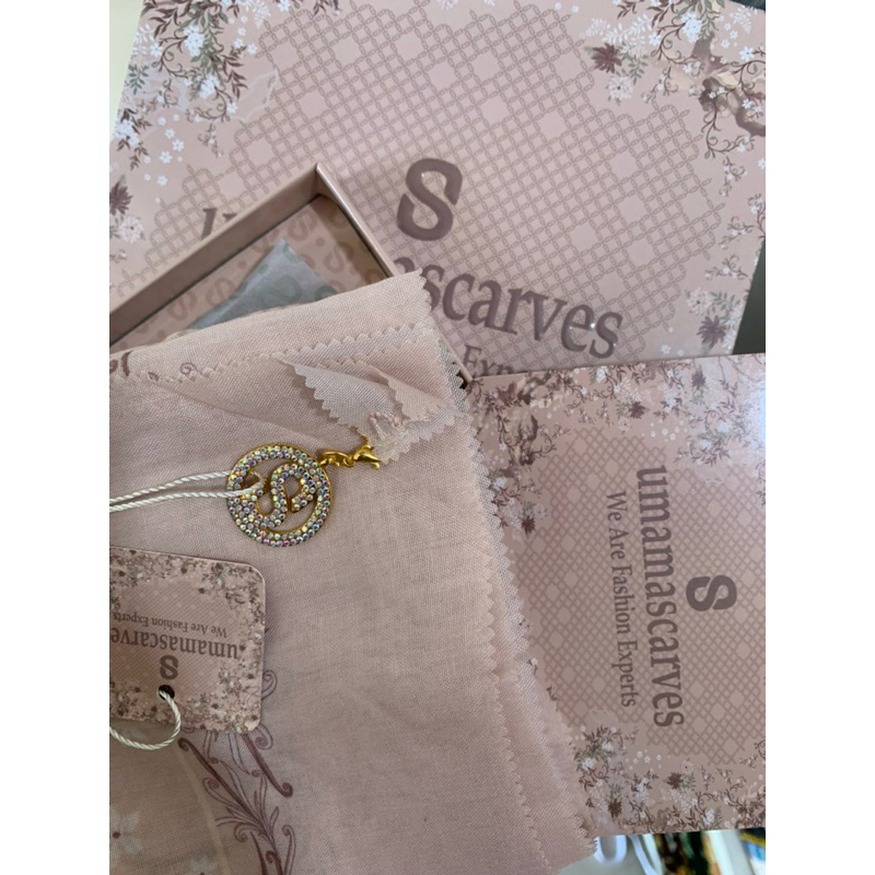 Umama Scarves Premium box motif