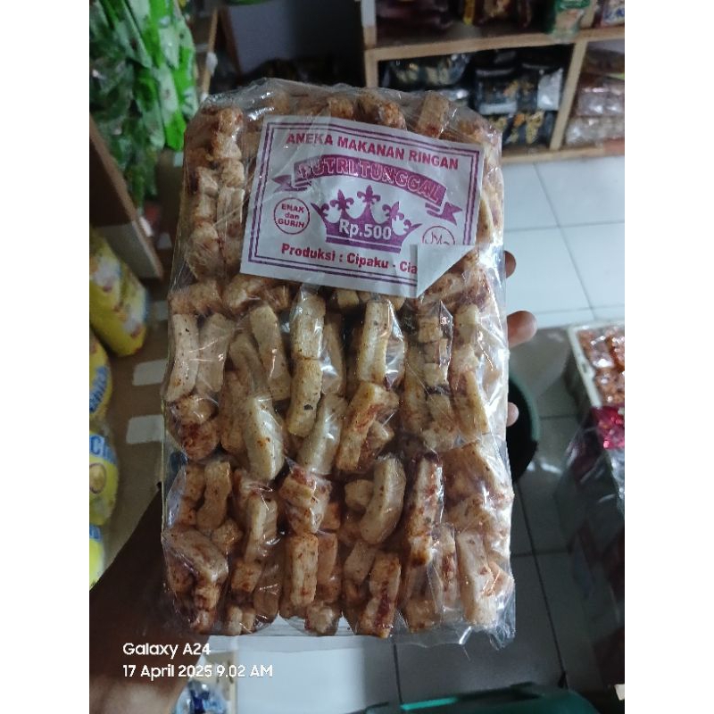 

KRUPUK PUTRI TUNGGAL PEDAS MANIS 500 / 1 PACK 20 PCS