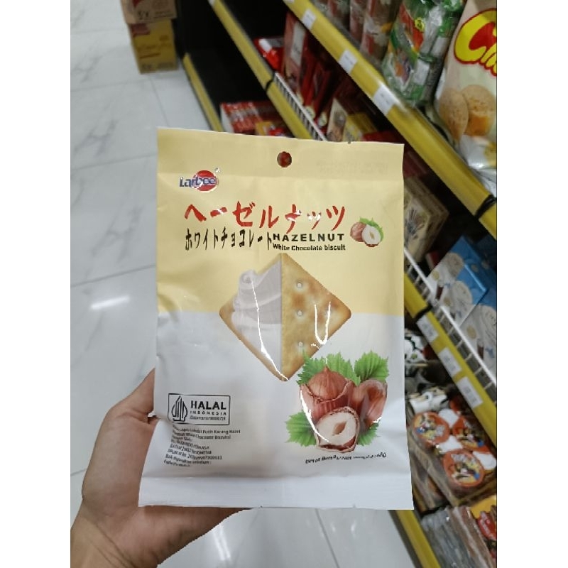 

Larbee Hazelnut chocolate biscuit white chocolate 68gr 196gr