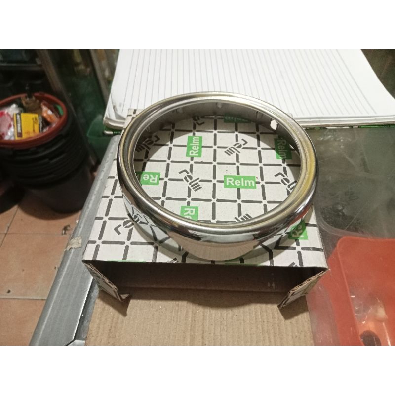 Ring Lampu Kepala pala Batok Reflektor Replektor Depan Vespa Super Taun 61 62 63 64 65 Siem