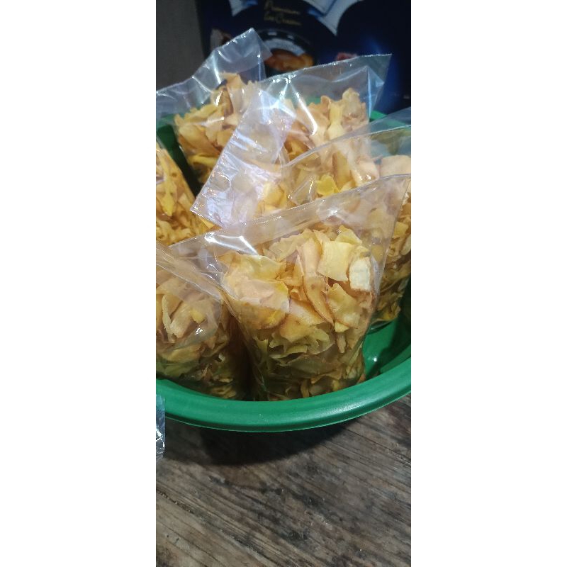 

Keripik Singkong Rasa Kampoeng keripik singkong Varian: Gurih Original Berat Bersih: 200g