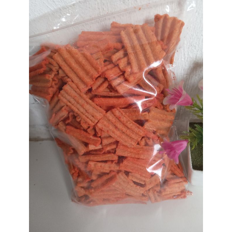 

kripik kentang pedas manis gurih 250 gram