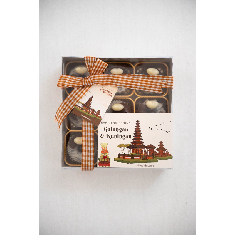 

hampers nyepi | hampers galungan & kuningan | hampers bali | pudding box of 9