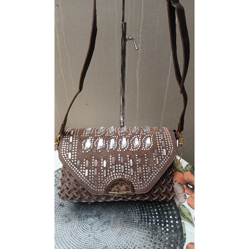 Tas selempang miss sixty