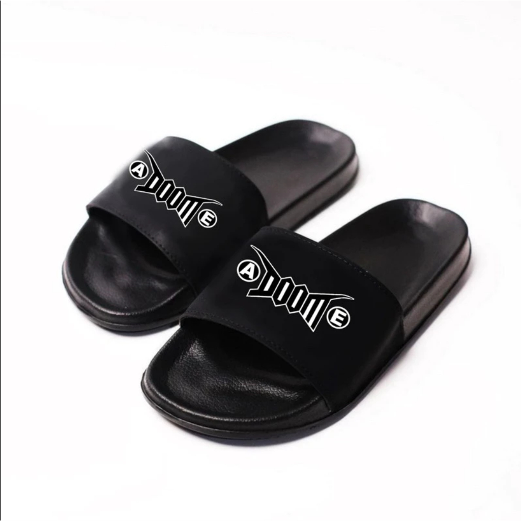 SANDAL DOOM FONT SANDAL SLOP SANDAL BAND PREMIUM ORIGINAL KEREN SANDAL SLOP POLOS SANDAL SLOP TANPA 