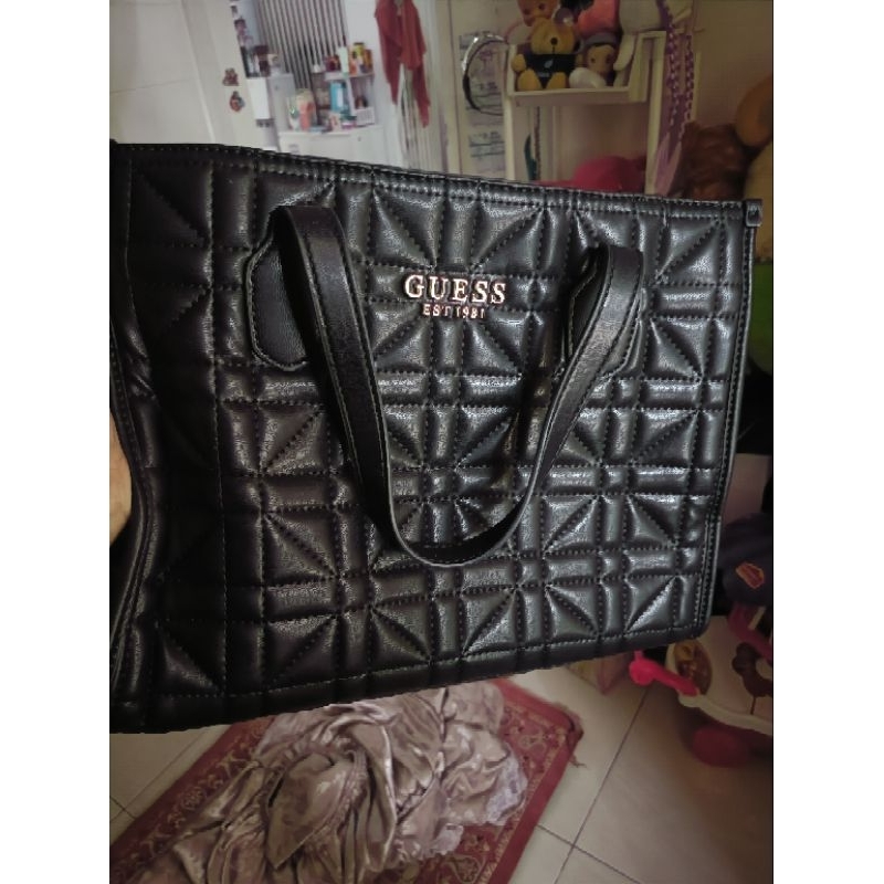 Tas hitam Guess Original Preloved