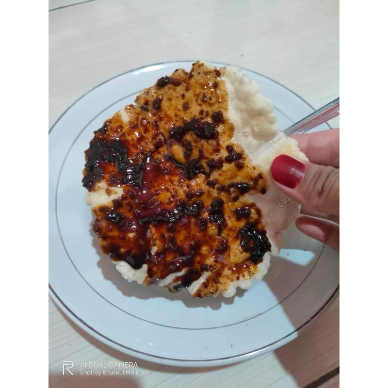 

Kemplang Panggang / Kemplang tunu / Kerupuk kemplang asli Palembang / Kemplang dusun / Kemplang bantat ikan sarden + sambal / rujak